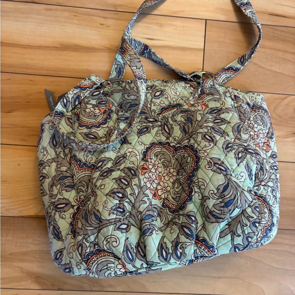 Retired Fan Flowers Vera Bradley Glenna Satchel - Picture 2 of 3